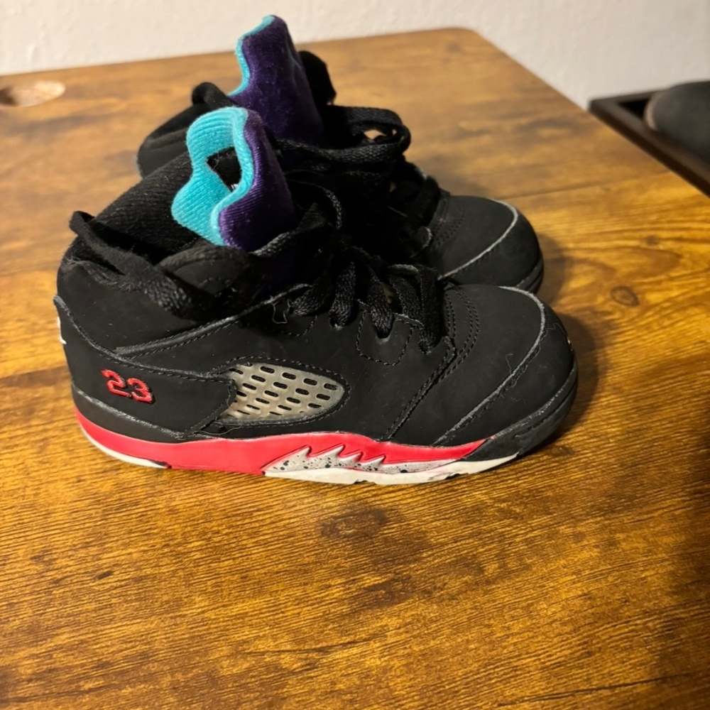 Nike Air Jordan 5 Retro